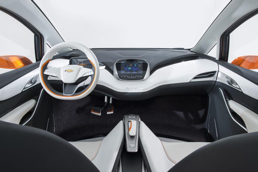  Chevrolet Bolt EV Concept 2015 года  (фото 8 из 8)